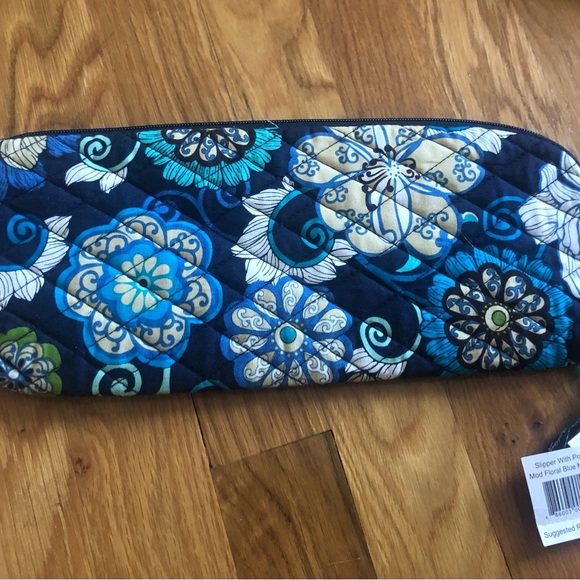 Vera Bradley Travel Essentials Bundle - Picture 10 of 16